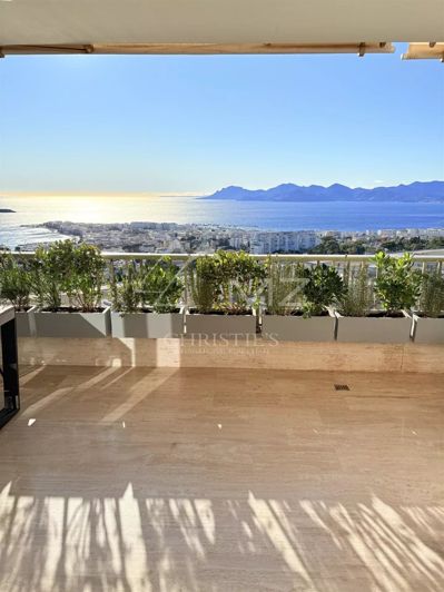 Image No.19-3 Bed Apartment for sale