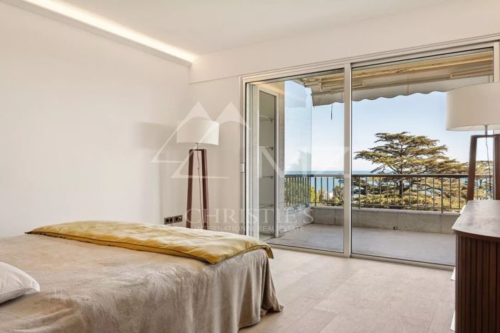 Image No.12-3 Bed Apartment for sale