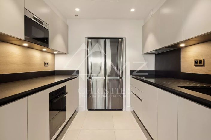 Image No.9-3 Bed Apartment for sale