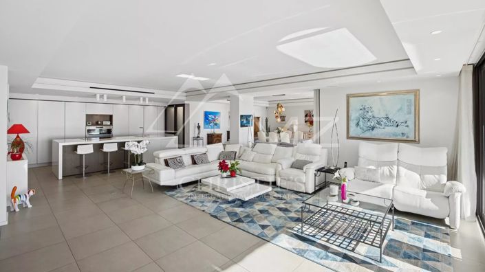 Image No.17-4 Bed Apartment for sale
