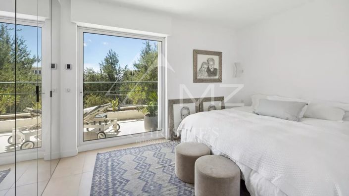 Image No.15-3 Bed Apartment for sale