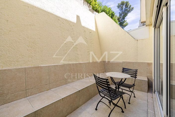 Image No.19-2 Bed Apartment for sale