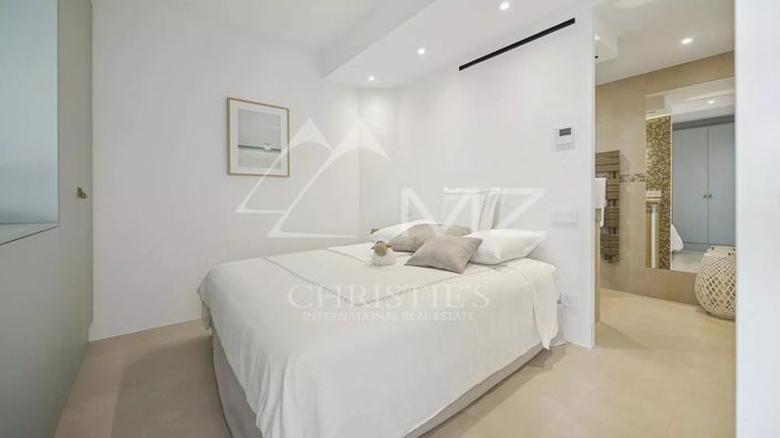 Image No.10-1 Bed Apartment for sale