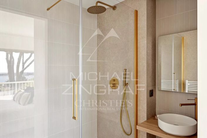 Image No.29-4 Bed Apartment for sale