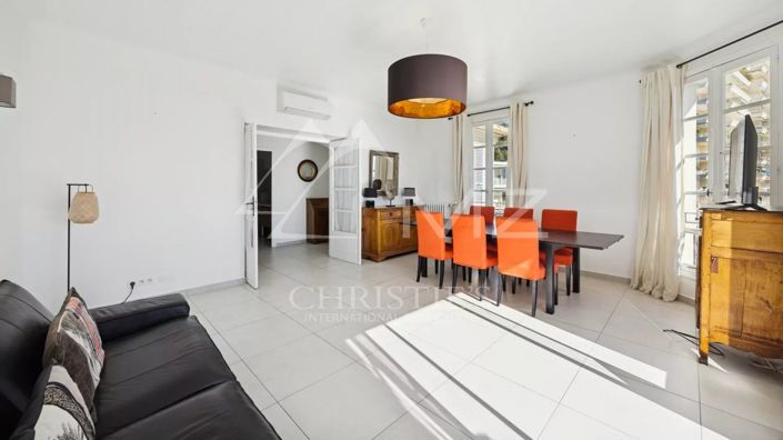 Image No.18-2 Bed Apartment for sale