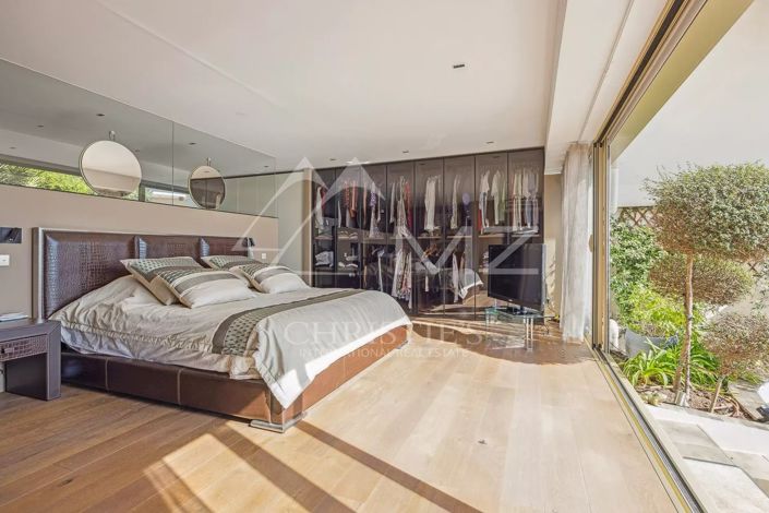Image No.8-4 Bed Apartment for sale