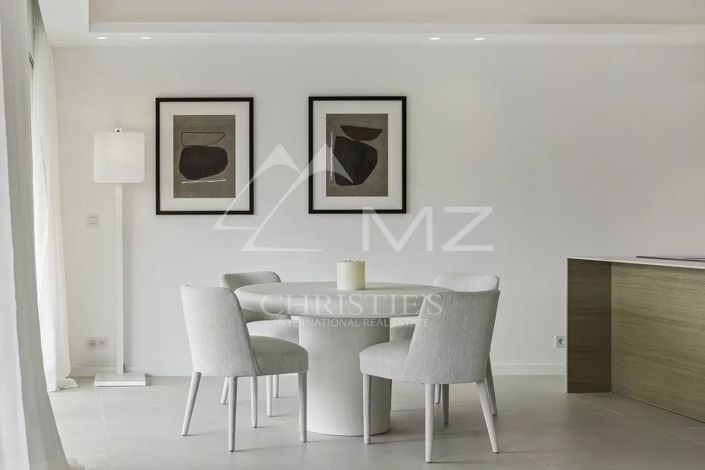Image No.21-3 Bed Apartment for sale