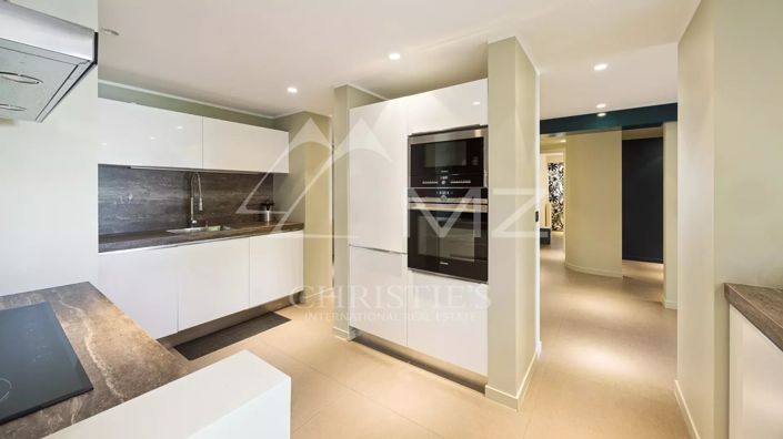 Image No.11-3 Bed Apartment for sale