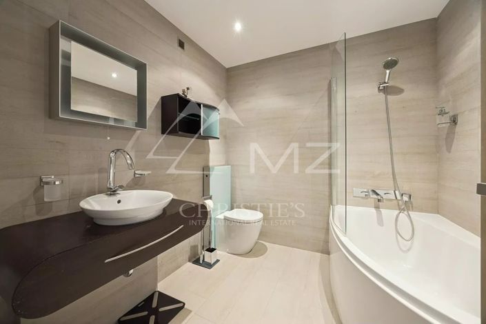 Image No.11-3 Bed Apartment for sale