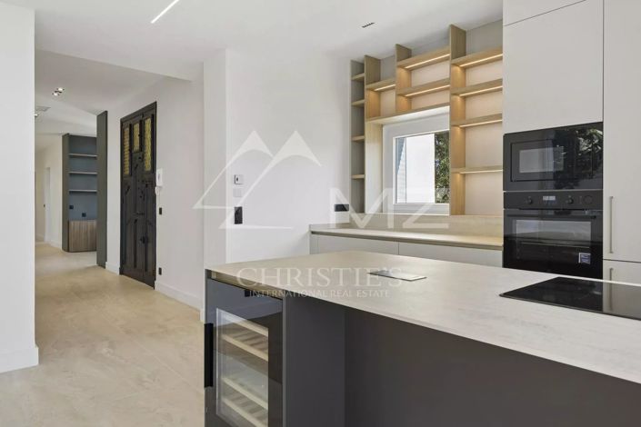 Image No.13-4 Bed Apartment for sale