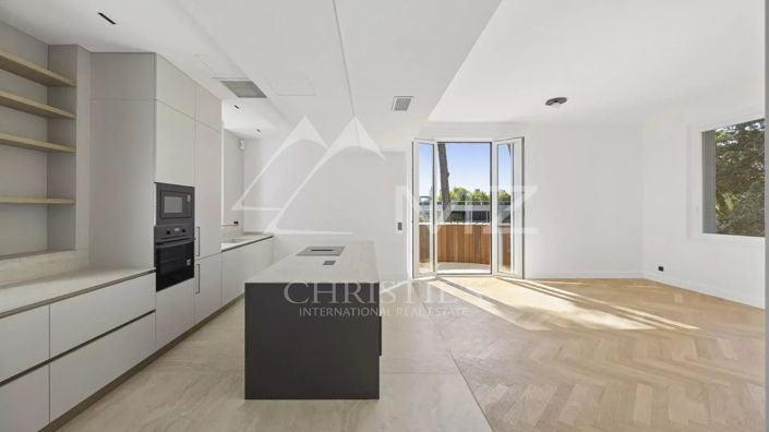 Image No.3-4 Bed Apartment for sale