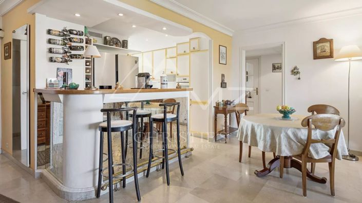 Image No.10-3 Bed Apartment for sale