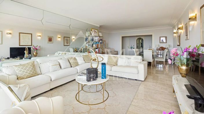 Image No.10-1 Bed Apartment for sale
