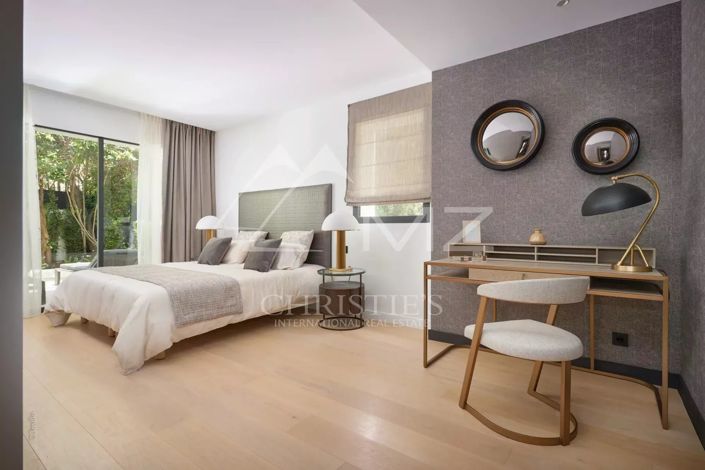 Image No.11-4 Bed Apartment for sale