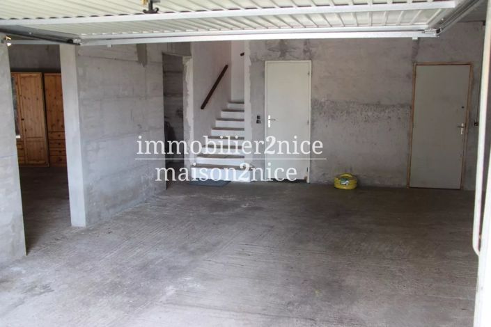 Image No.13-3 Bed House for sale