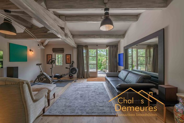 Image No.17-5 Bed House for sale