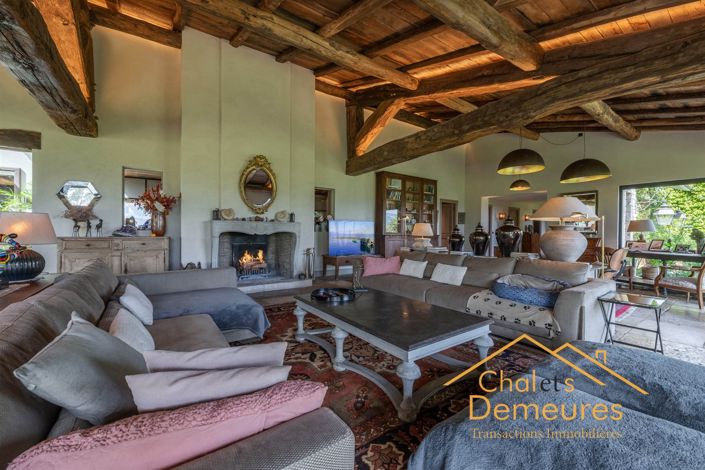 Image No.24-5 Bed House for sale