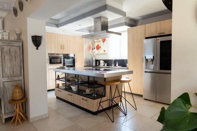 Image No.6-4 Bed House for sale