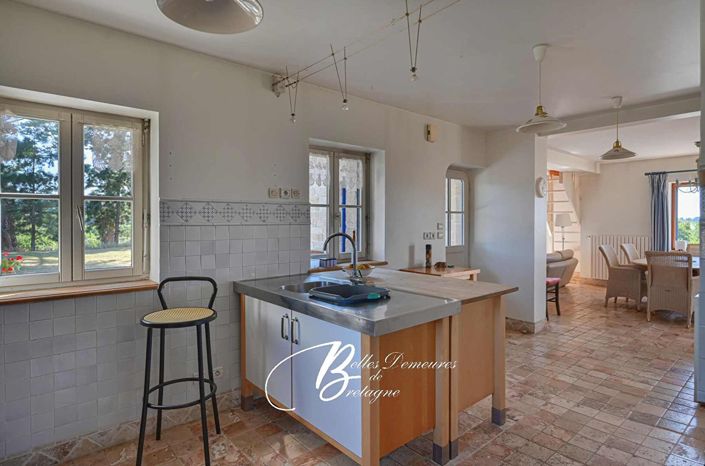 Image No.10-3 Bed House for sale