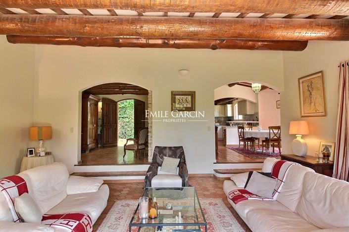 Image No.8-4 Bed House for sale