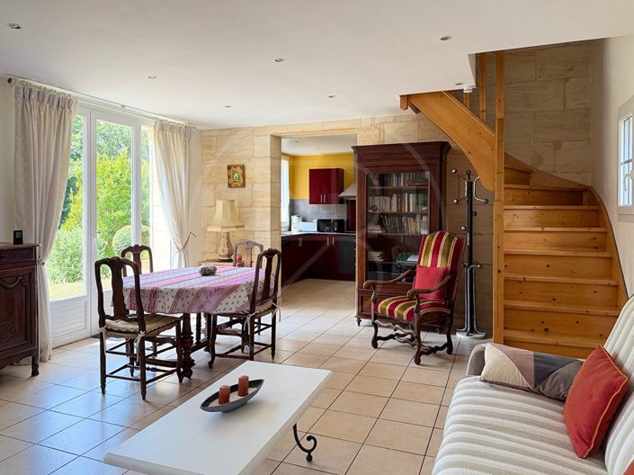 Image No.18-6 Bed House for sale