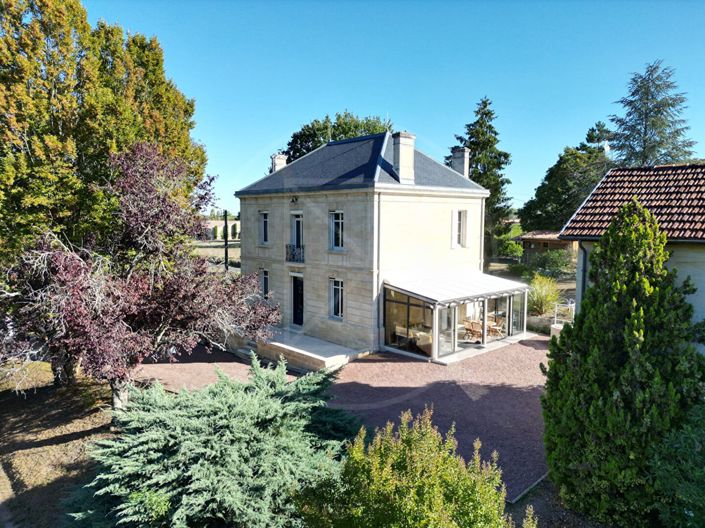 Image No.2-Maison de 6 chambres à vendre à Saint-André-de-Cubzac