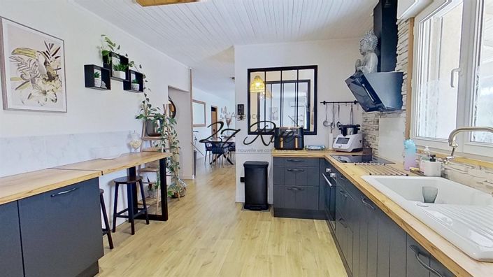 Image No.5-3 Bed House for sale