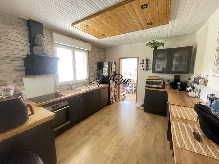 Image No.6-3 Bed House for sale