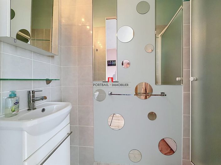Image No.11-5 Bed House for sale