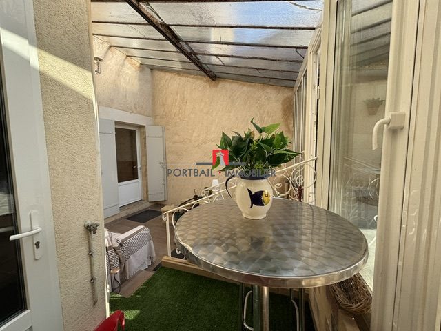 Image No.18-5 Bed House for sale