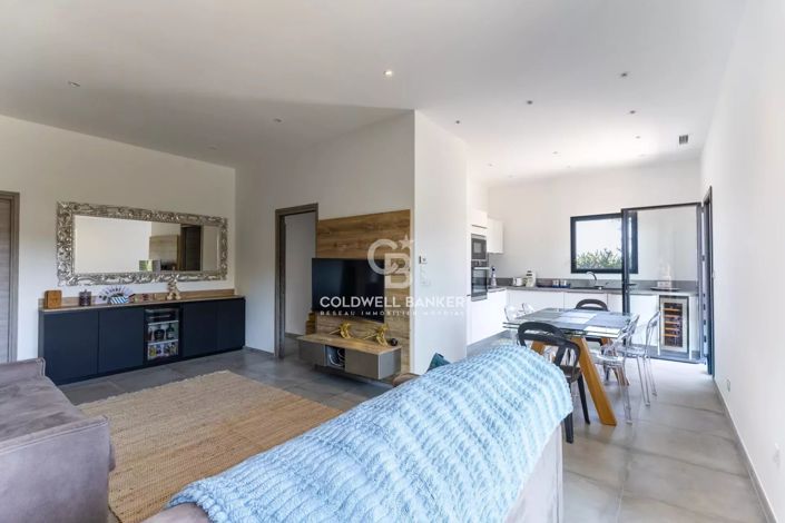 Image No.7-Apartment for sale