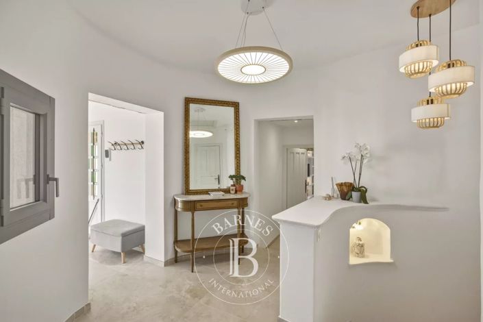 Image No.11-4 Bed House for sale