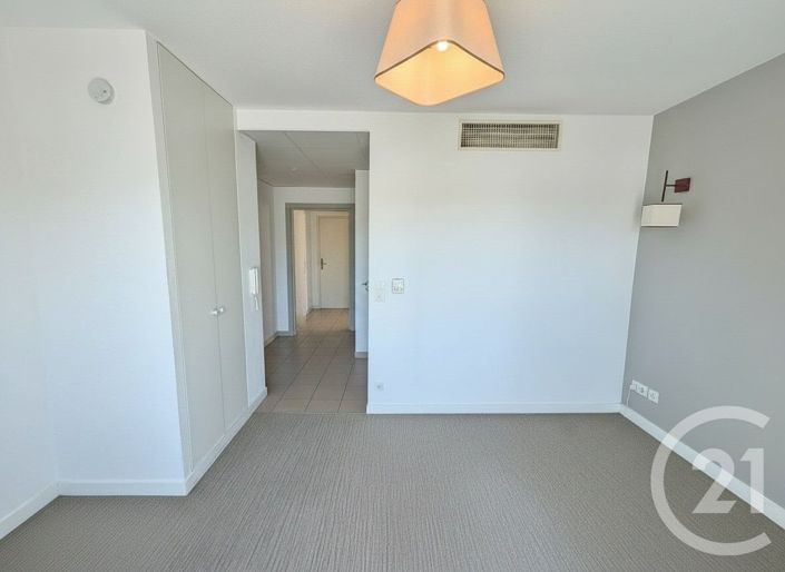Image No.5-Apartment for sale