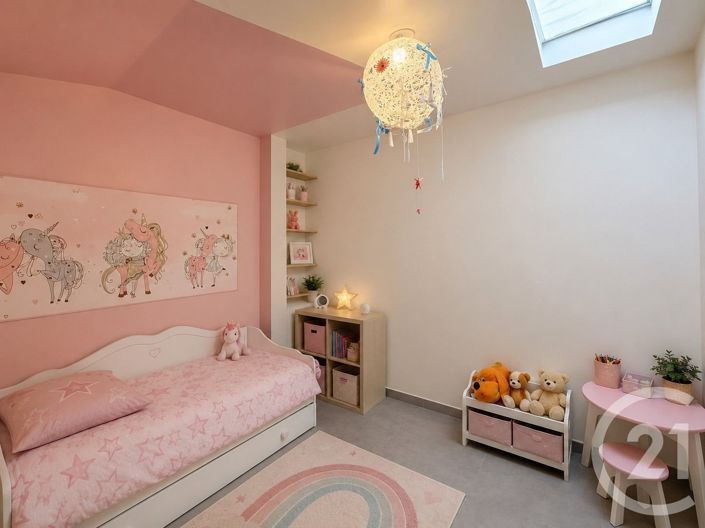 Image No.13-3 Bed Apartment for sale