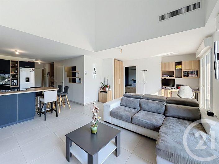 Image No.8-3 Bed Apartment for sale