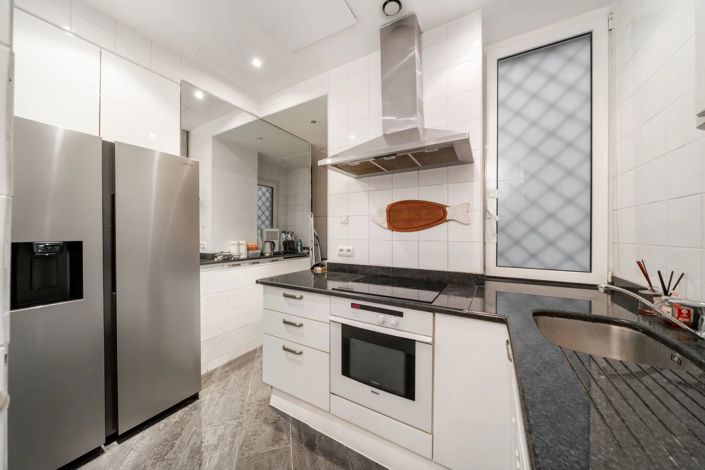 Image No.20-3 Bed Apartment for sale