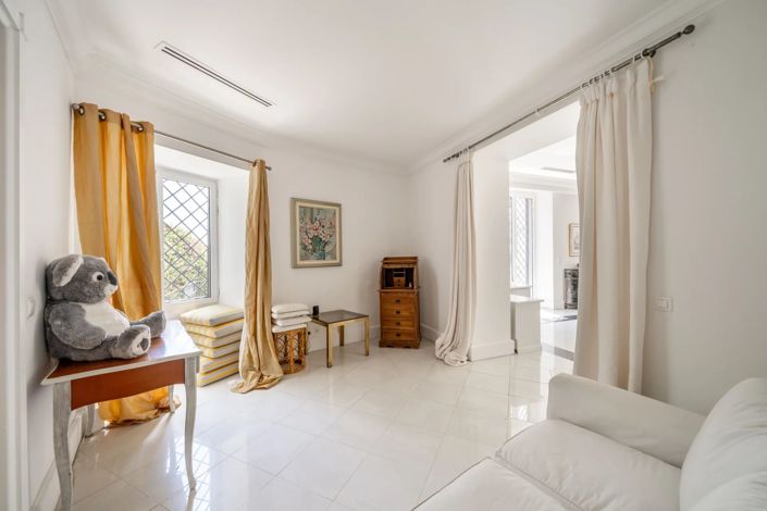 Image No.23-3 Bed Apartment for sale