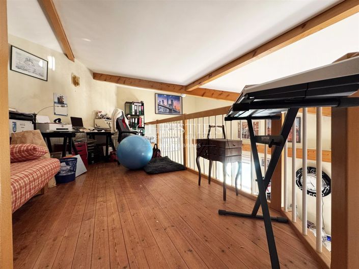 Image No.13-5 Bed House for sale