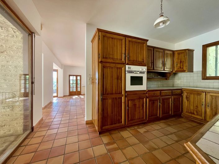 Image No.10-4 Bed House for sale