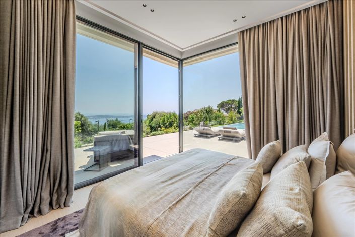 Image No.29-5 Bed House for sale
