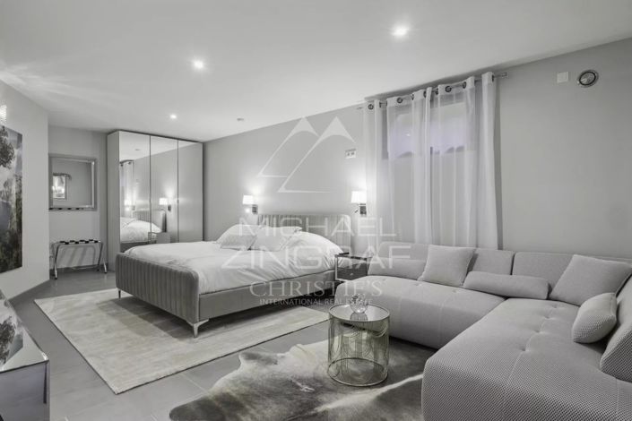 Image No.7-6 Bed House for sale