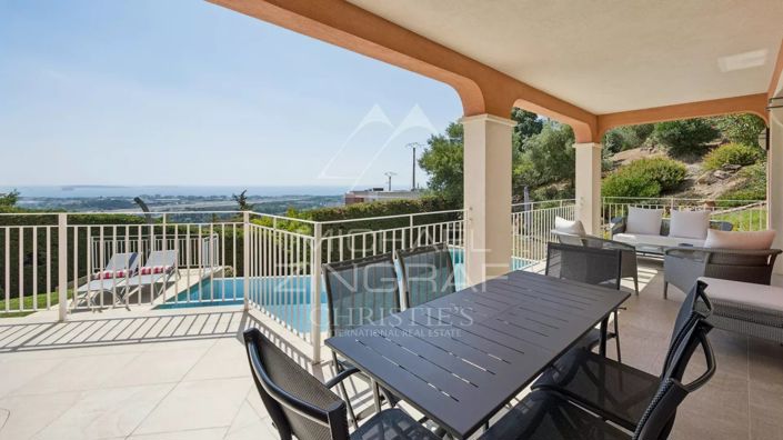 Image No.3-4 Bed House for sale