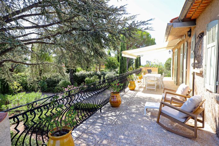 Image No.11-5 Bed House for sale