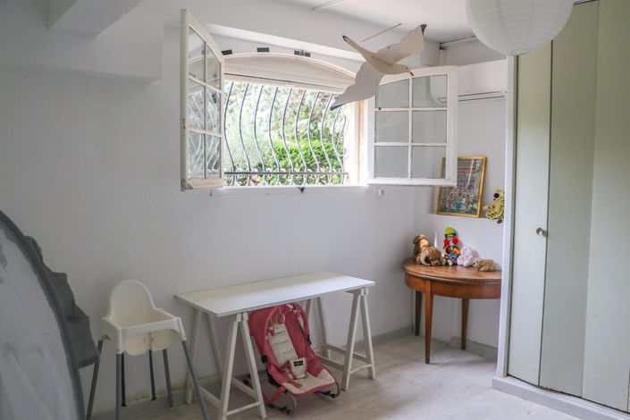 Image No.23-5 Bed House for sale