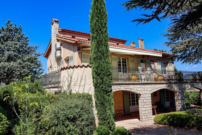 Image No.40-5 Bed House for sale