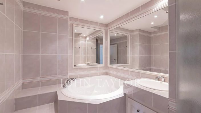 Image No.15-5 Bed House for sale