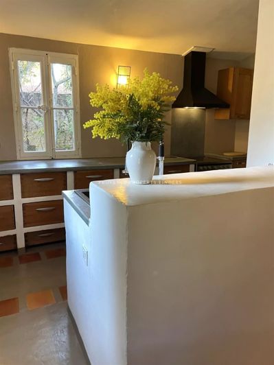 Image No.17-6 Bed House for sale