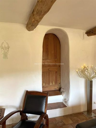 Image No.21-6 Bed House for sale