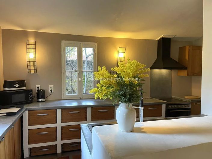 Image No.9-6 Bed House for sale