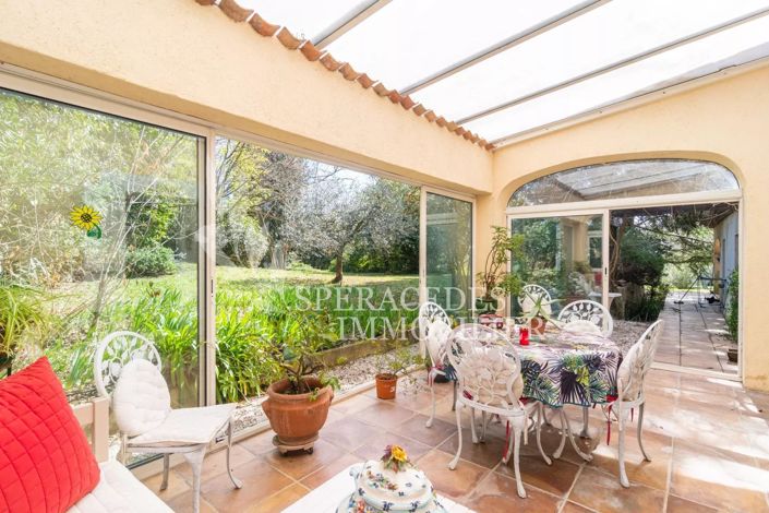 Image No.10-4 Bed House for sale